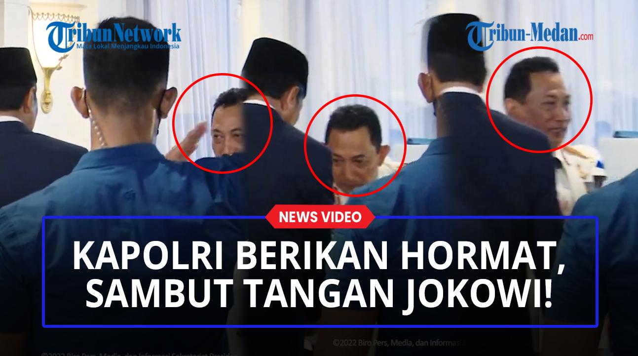 Gerak-gerik-Kapolri-saat-Upacara-Parade-Senja-Hormat-dan-Langsung-Jabat-Tangan-Jokowi.jpg