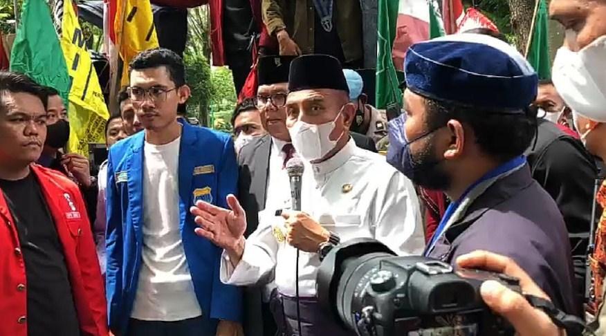 Gubenur-Sumut-Edy-Rahmayadi_Unjuk-Rasa-Mahasiswa.jpg