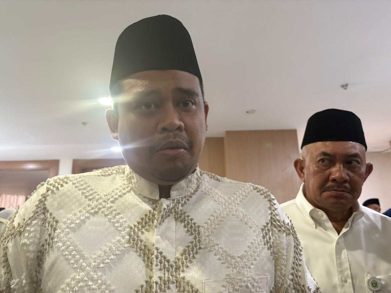 Gubernur-Sumut-Bobby-Nasution-saat-diwawancarai-di.jpg