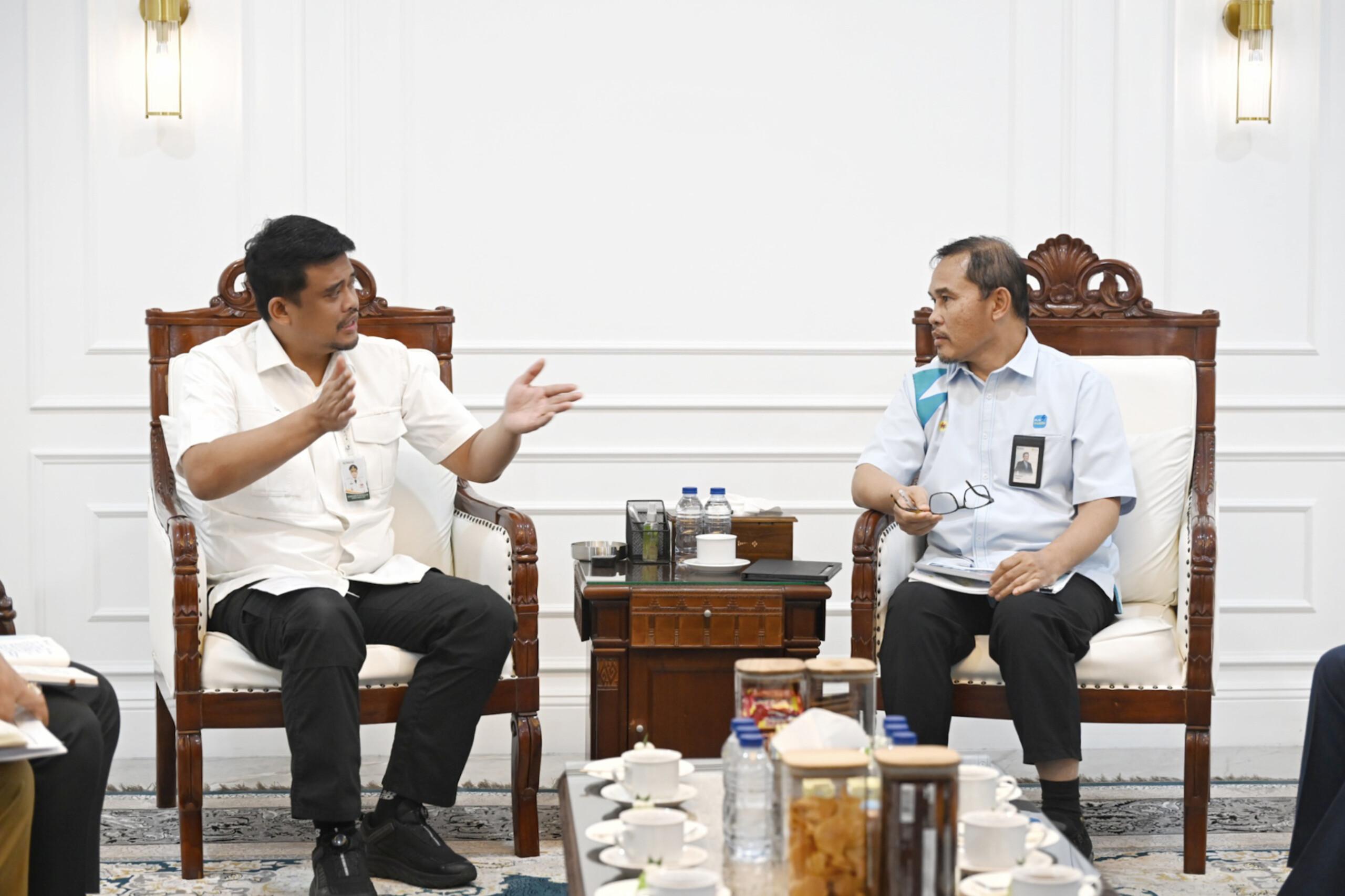 Gubernur-Sumut-saat-menyambut-kehadiran-pihak-PLN.jpg