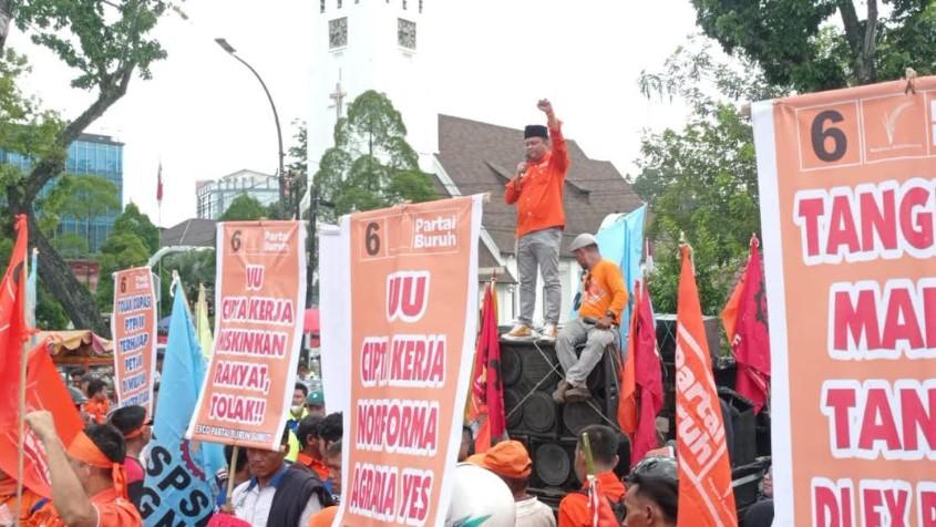 HARI-BURUH-Unjuk-rasa-aksi-buruh-disiapkan-jelang-Mayday-2025.jpg