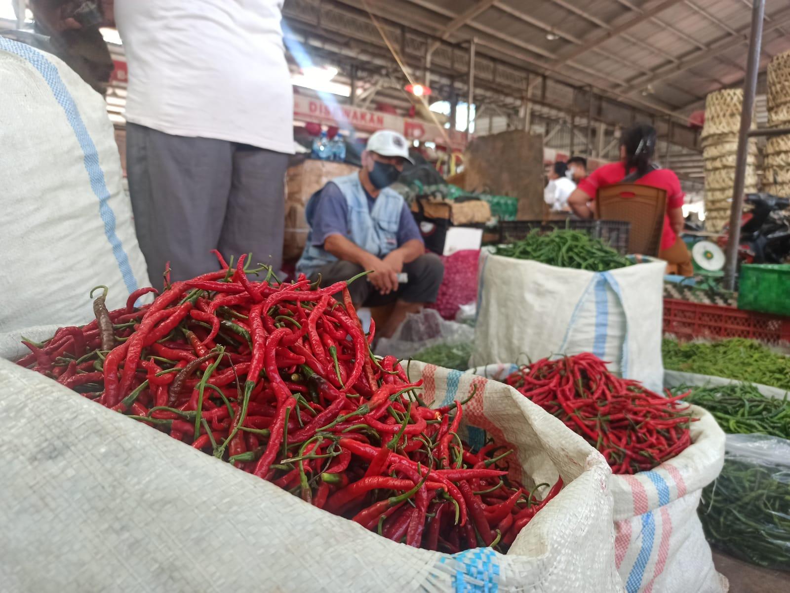Harga-cabai-merah-di-Kota-Medan-telah-mengalami-penurunan.jpg