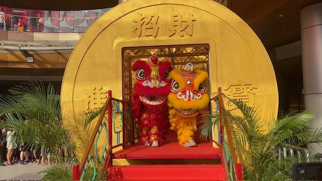 IMLEK-DI-MAL-Pertunjukan-Barongsai-membuka-event-Imlek.jpg