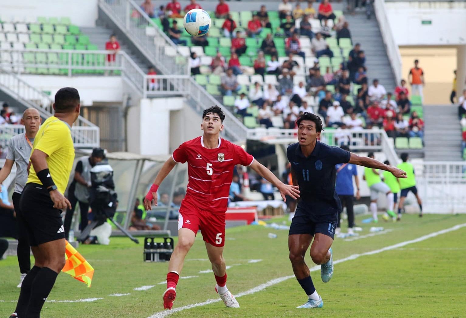 INDONESIA-VS-KAMBOJA-Perebutan.jpg