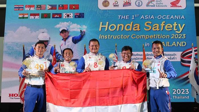 Instruktur-AHM-raih-gelar-pada-ajang-The-1st-Asia-Oceania-Honda-Safety-Instructors-Competition.jpg