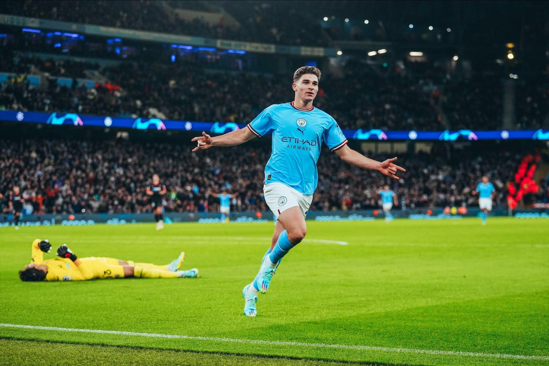 Julian-alvarez-manchester-city-t-ty.jpg