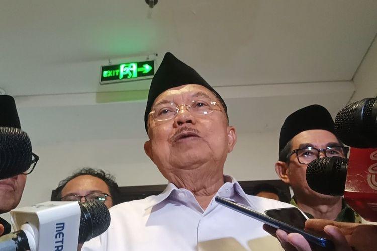 Jusuf-Kalla-Sindir-Capres-Kawan-Kita-yang-Satu-Marah-Terus-Kepala-Negara-Lain-Bisa-Ditonjok.jpg