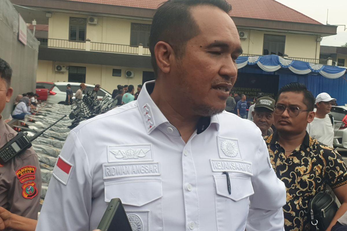KAJARI-MEDAN-Kepala-Kejaksaan-Negeri-Kajari-Medan-Ridwan-Sujana-Angsar.jpg