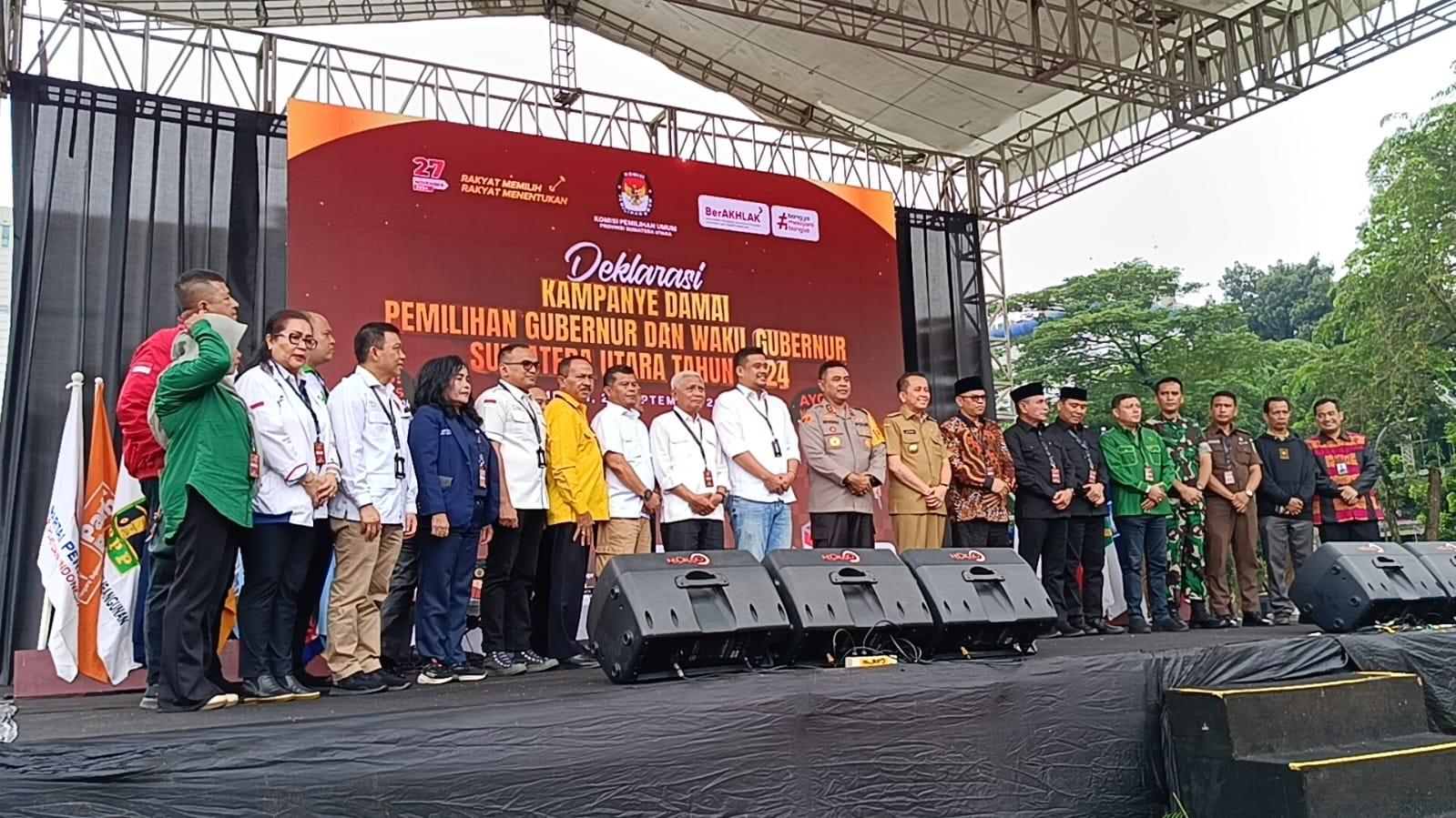 KPU-bersama-Calon-dan-Wakil-Gubernur-deklarasi-kampanye-damai-di-Lapangan-Benteng.jpg