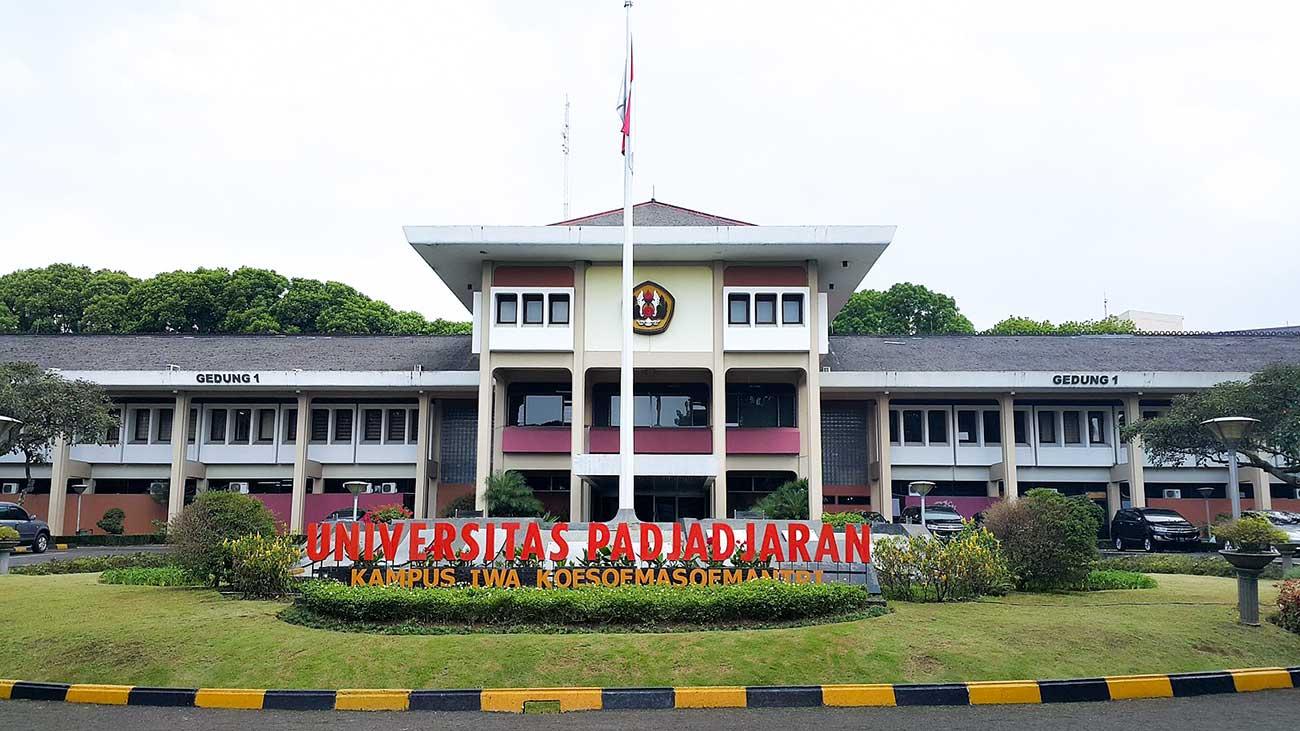 Kampus-Unpad-Kampus-Universitas-Padjadjaran-Unpad.jpg