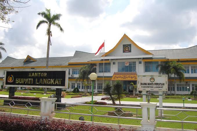 Kantor-Bupati-Langkat-yang-berada-di-Jalan-Tengku-Amir-Hamzah-Kuala-Bingai.jpg