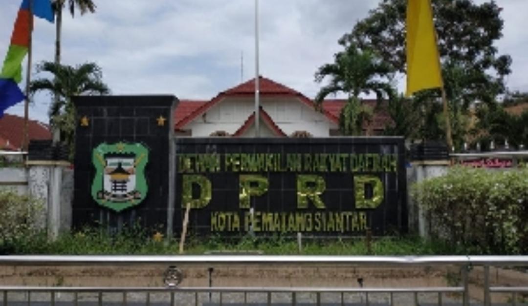 Kantor-DPRD-Kota-Pematangsiantar.jpg