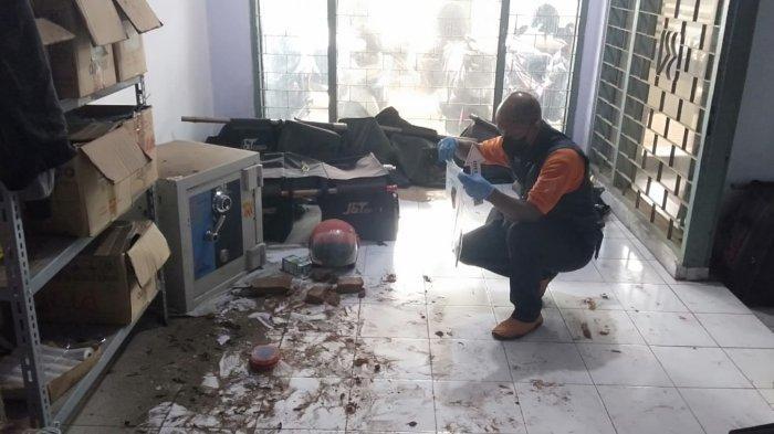 Kantor-jasa-ekspedisi-menjadi-target-lokasi-perampokan.jpg