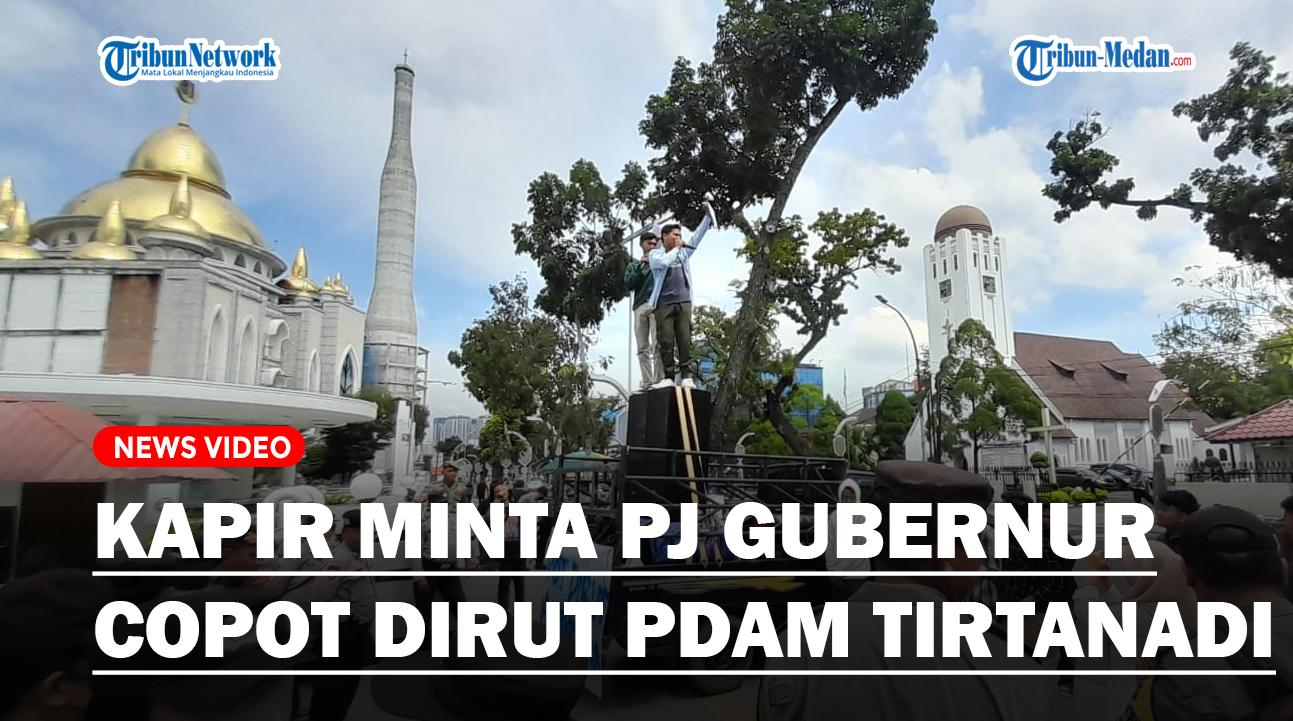Kapir-menggelar-aksi-di-depan-kantor-Gubernur-Sumatra-Utara.jpg