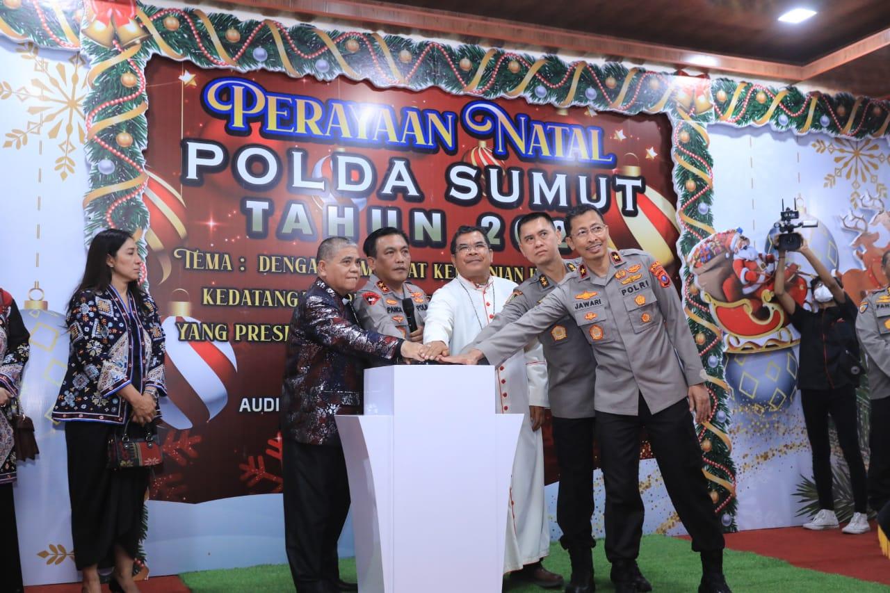 Kapolda-Sumatera-Utara-Irjen-Pol-Panca-Putra-Simanjuntak-auditorium-brimobb.jpg