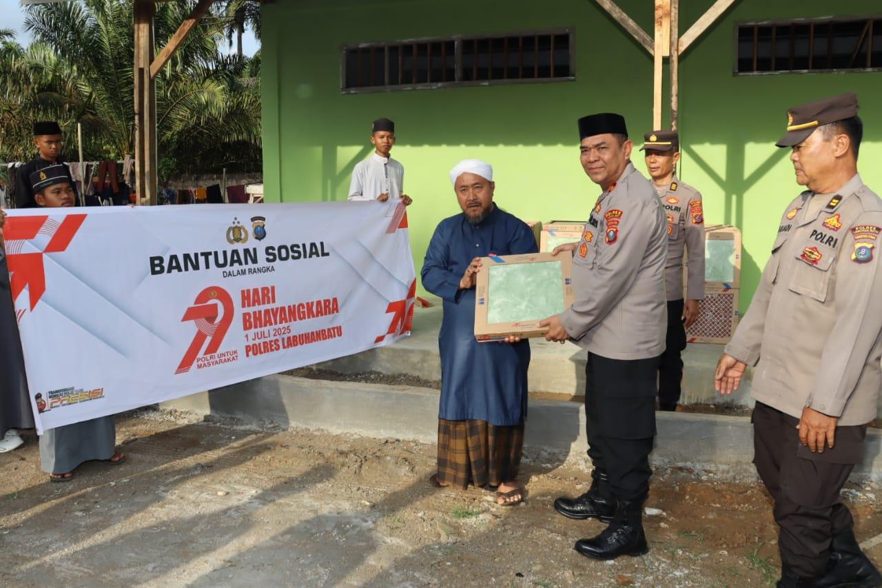 Kegiatan-ini-menjadi-wujud-nyata-kepedulian-Polri-terhadap-pendidikan-keagamaan.jpg