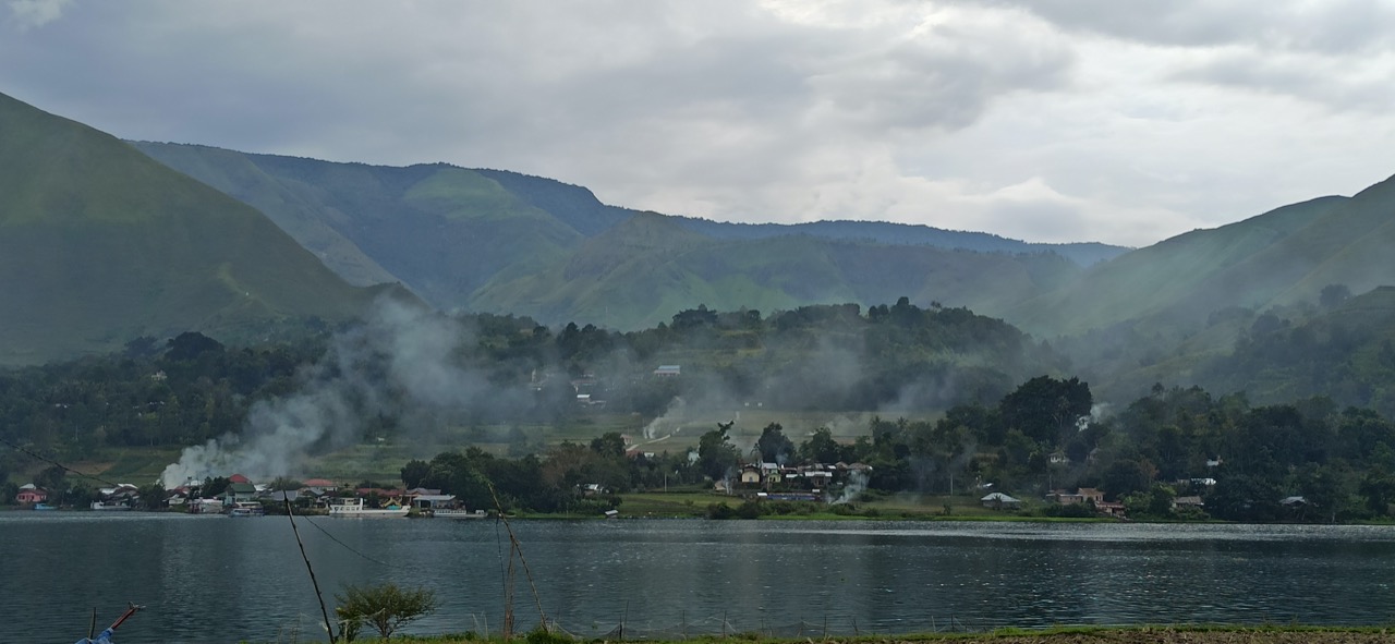 Desa Simbolon, Tempat Terbaik Menikmati Keindahan Danau Toba, Berikut Akses Menuju Lokasi