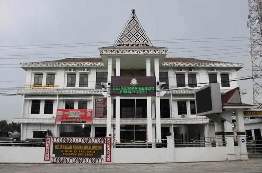 Kejaksaan-Negeri-Simalungun-terus-memanggil-para-saksi-atas-kasus-dugaan-korupsi.jpg