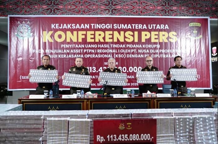 Kejaksaan-Tinggi-Sumatera-Utara-kembali-menyita-uang-Rp-113-milliar-_111.jpg