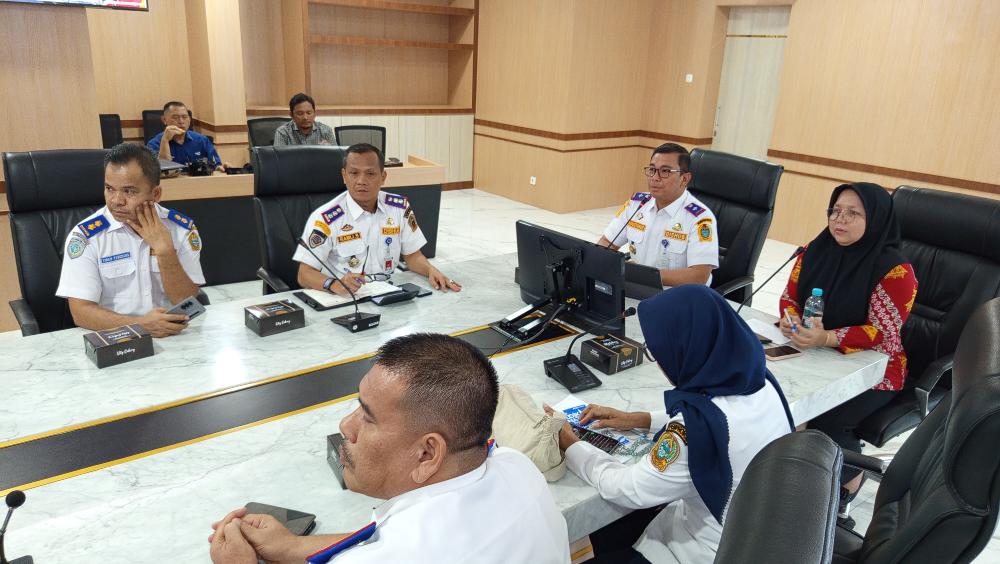 Kepala-Dinas-Perhubungan-Sumatera-Utara-Agustinus-Kepala-Bidang-Dishub1.jpg