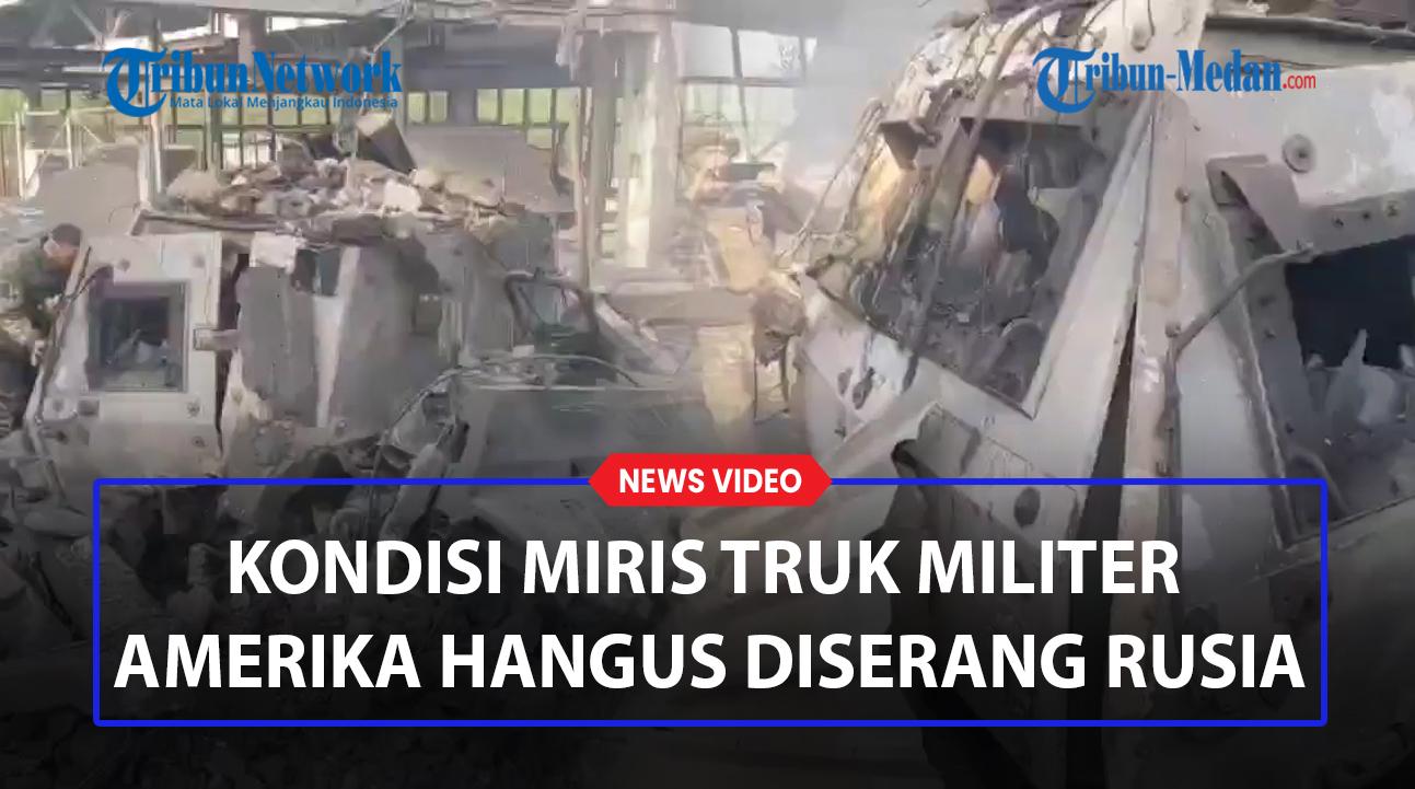 Kondisi-Miris-Truk-Militer-Amerika-Bawa-Meriam-Howitzer-777-Hangus-Dihantam-Rudal-Rusia.jpg