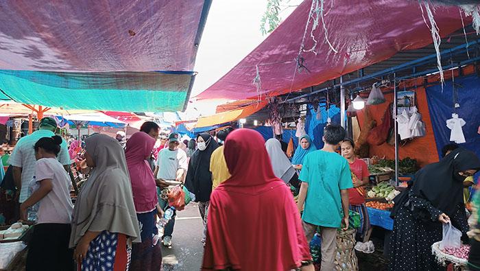 Kondisi-Pasar-Simpang-Limun-H-1-Ramadhan-1444-H.jpg