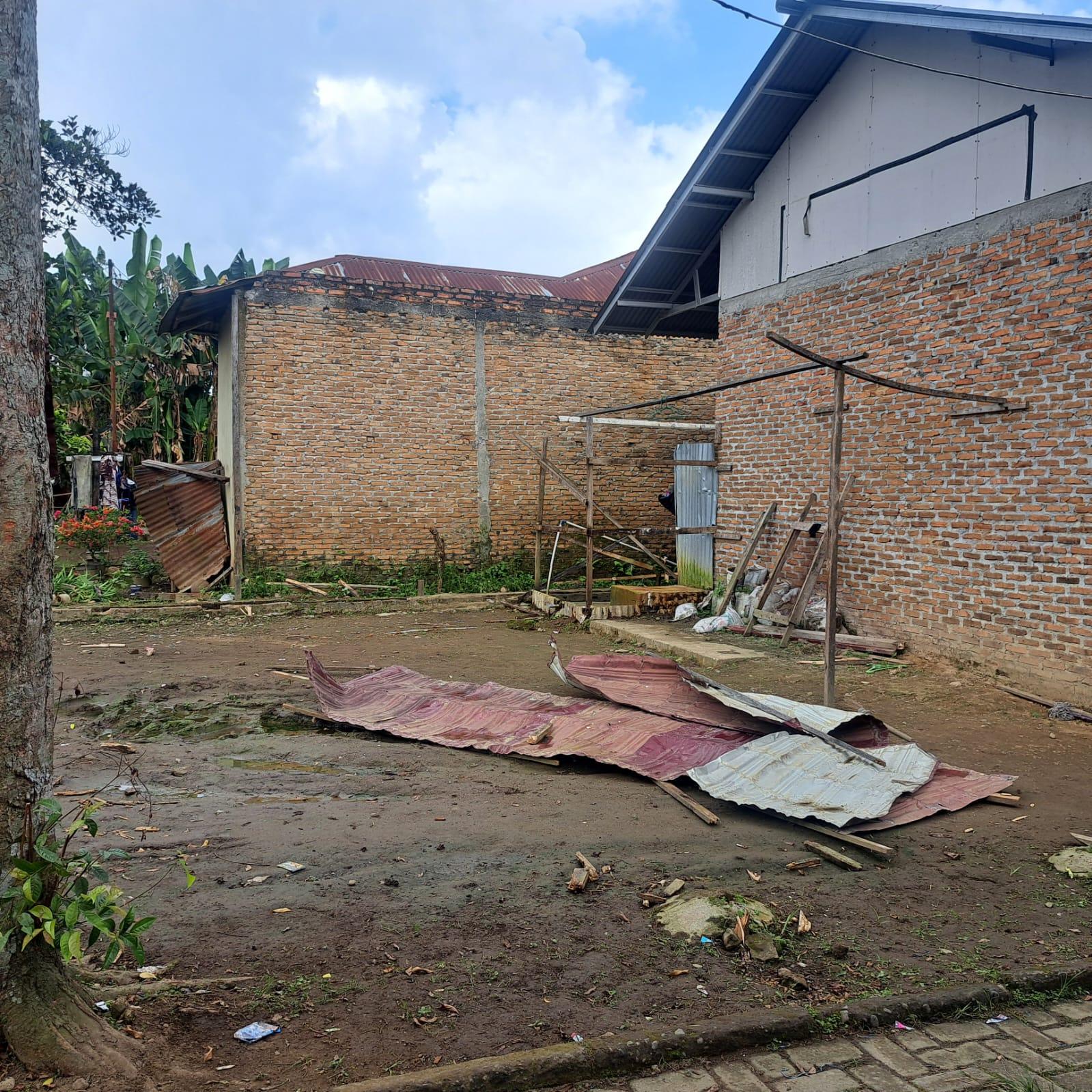Kondisi-Pondok-Tahfidz-di-Desa-Sei-Mencirim-Kabupaten.jpg