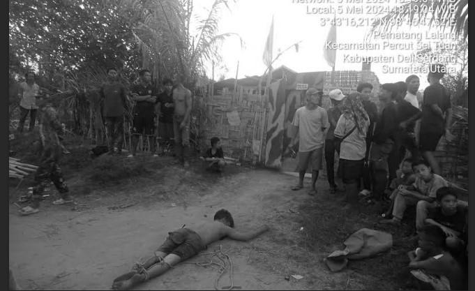 Kondisi-mayat-pria-saat-ditemukan-warga-di-Dusun-XVIII_.jpg