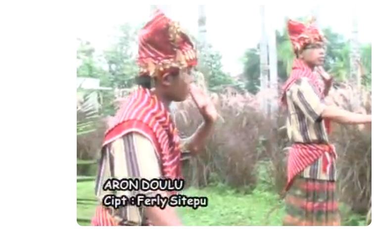 LAGU-KARO-ARON-DOULU.jpg