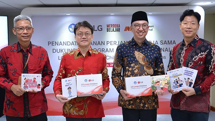 LG-Indonesia-distribusikan-paket-buku-bacaan-bagi-PAUD.jpg