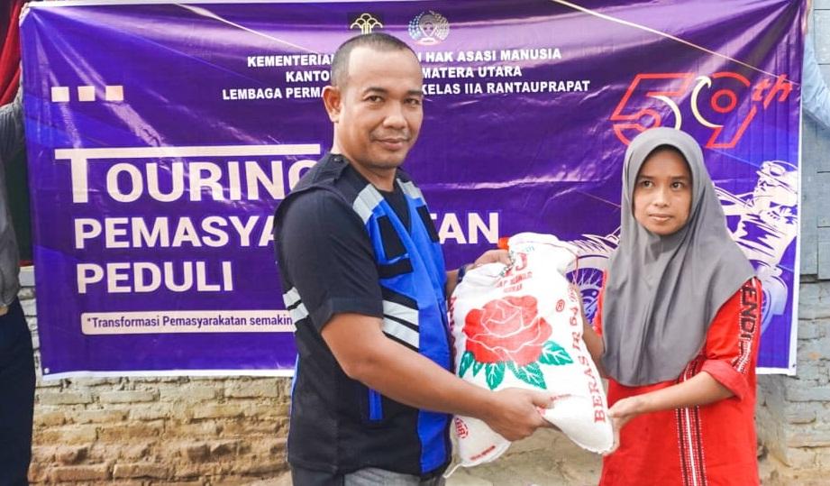 Lapas-Rantauprapat-memberikan-bantuan-sosial-kepada-warga-yang-kurang-mampu.jpg
