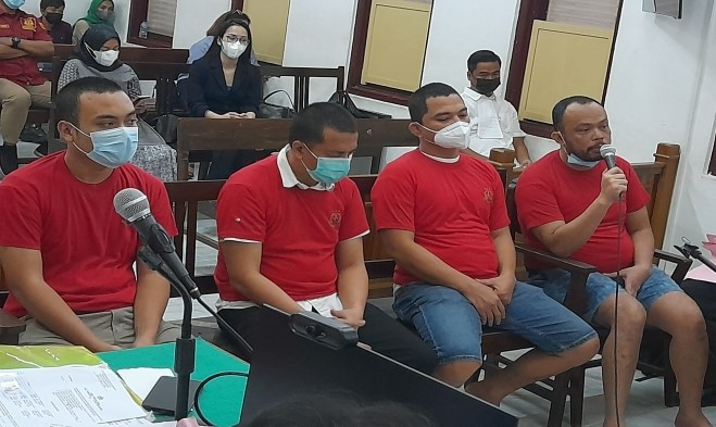 Lima-Polisi-Sat-Res-Narkoba-Polrestabes-curi-uang-dan-pesta-narkoba.jpg