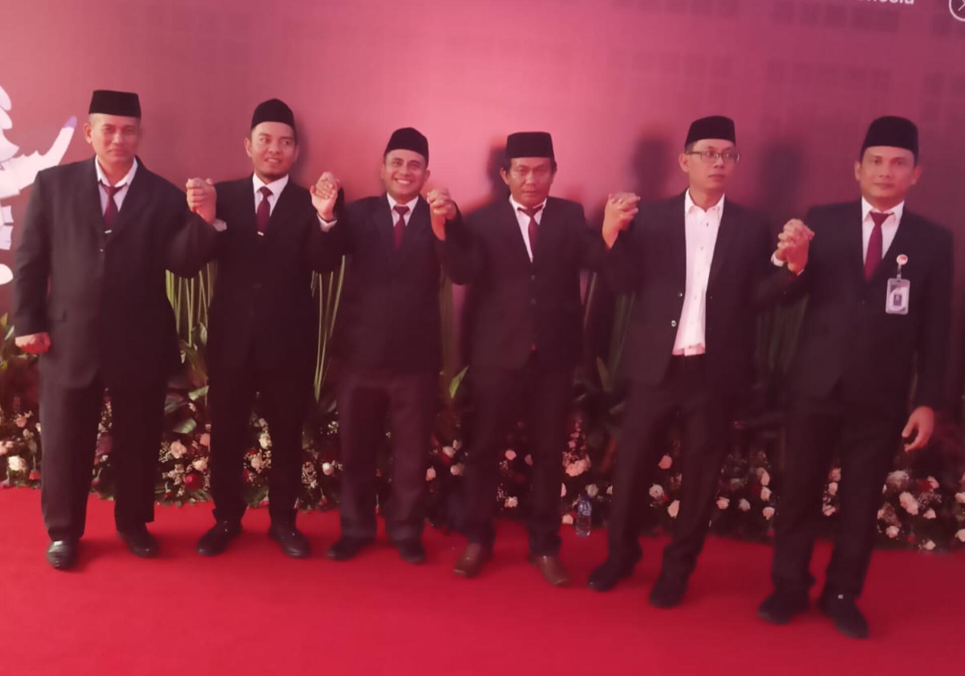 Lima-komisioner-KPU-Sergai-dan-sekretariat-periode-2023-2028.jpg