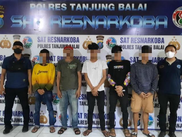 Lima-tersangka-GKN-polres-Tanjungbalai-tribunmedan.jpg