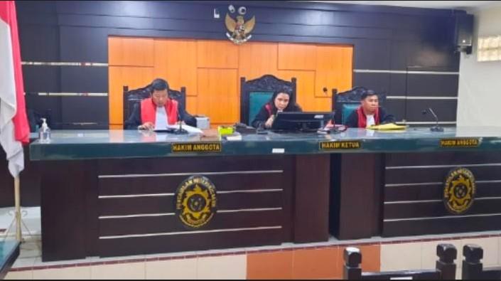 Majelis-hakim-membacakan-nota-tuntutan-terhadap-terdakwa-Ilham-Sirait_.jpg