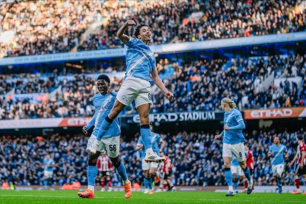 Man-city-selebrasi-exter-city.jpg