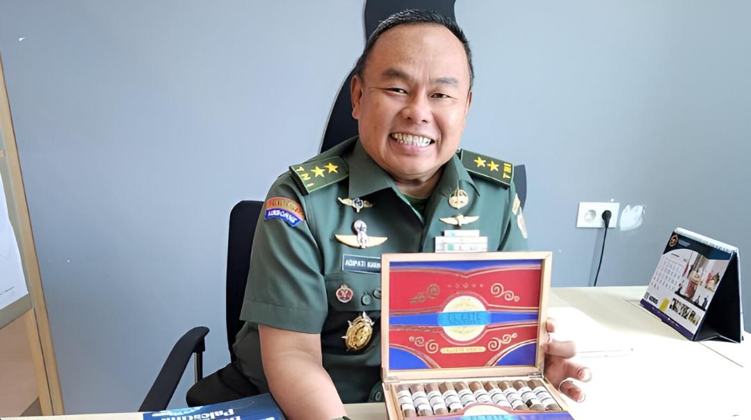 Mayjen-TNI-Achmad-Adipati-Karna-Widjaja-disorot.jpg