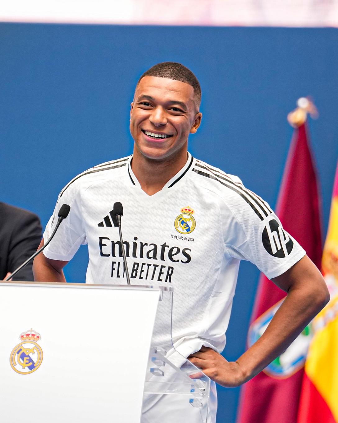 Mbappe-real-madrid-resmi.jpg