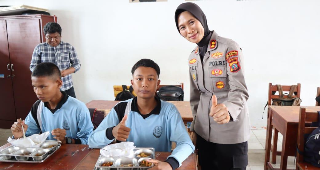 Meninjau-fasilitas-Satuan-Pelayanan-Pemenuhan-Gizi-SPPG.jpg