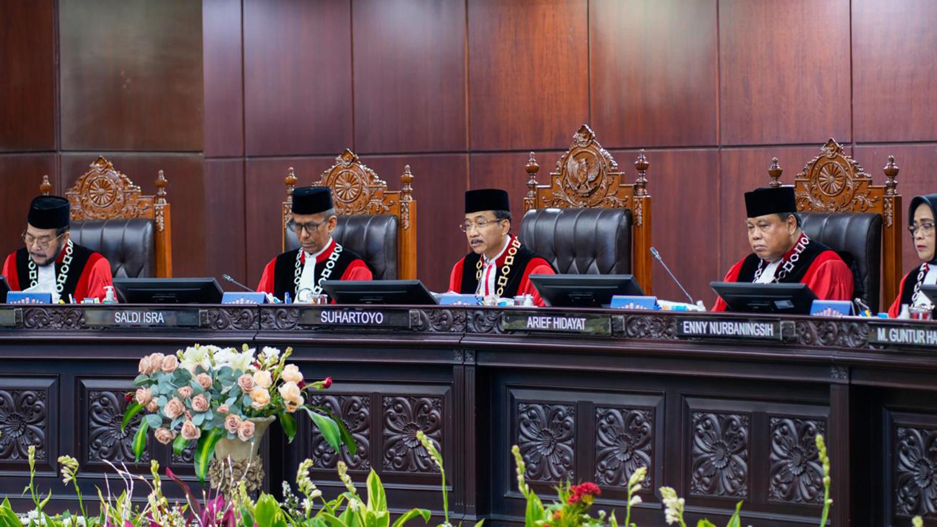 Menko-Yusril-Pemerintah-Hormati-Putusan-MK-yang-Batalkan-Presidential-Threshold.jpg