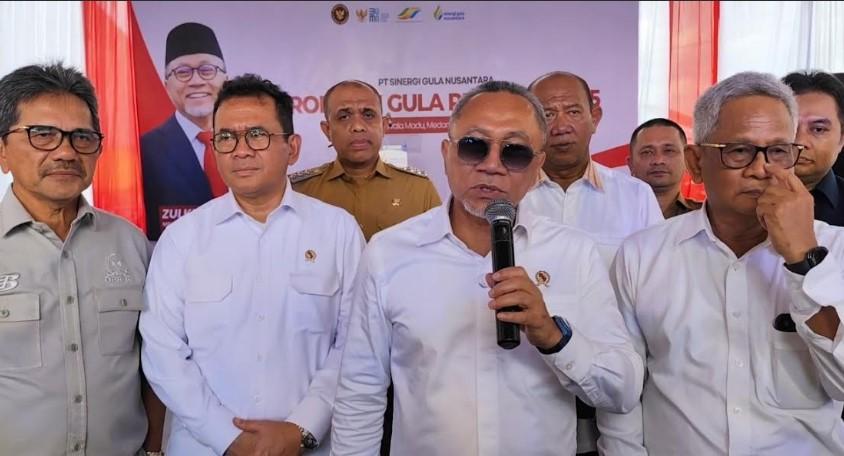 Menteri-Koordinator-Menko-bidang-Pangan-Zulkifli-Hasan-Zulhas_langkat.jpg