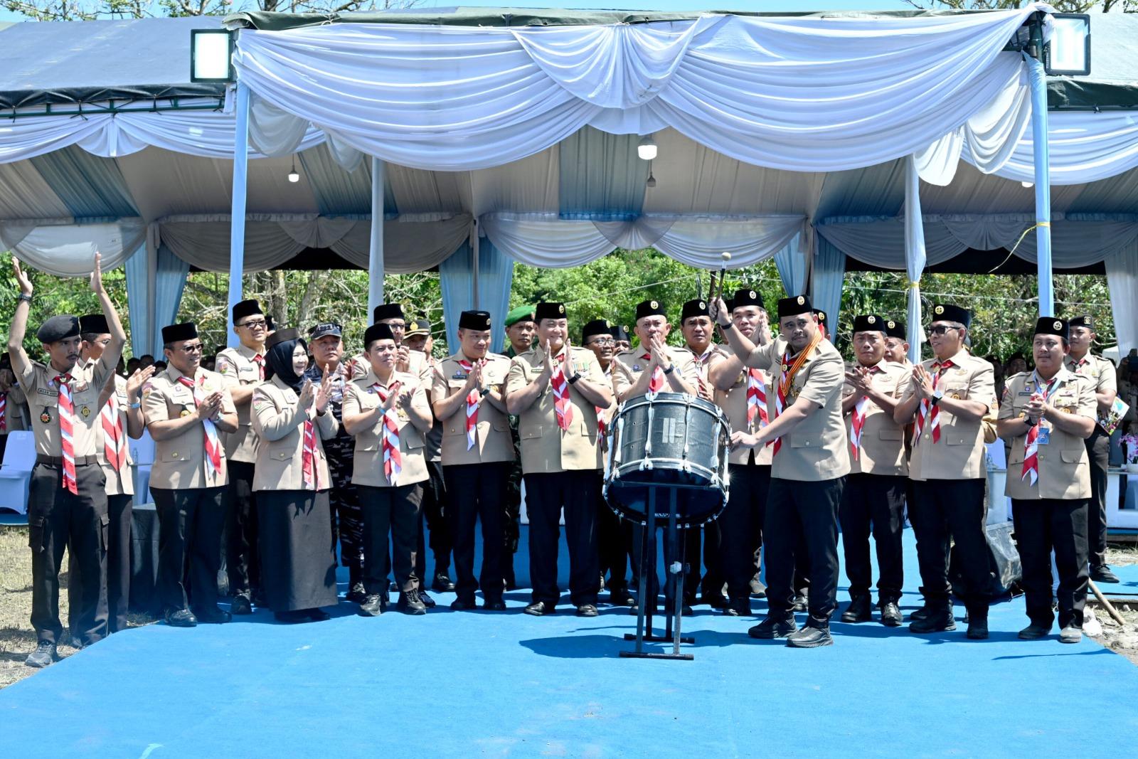 Gubsu Bobby Tutup Jamdasu XI, Hadiahi 19 Petugas Upacara Berangkat ke Jamnas 2026 Agustus Mendatang - Tribun-medan.com