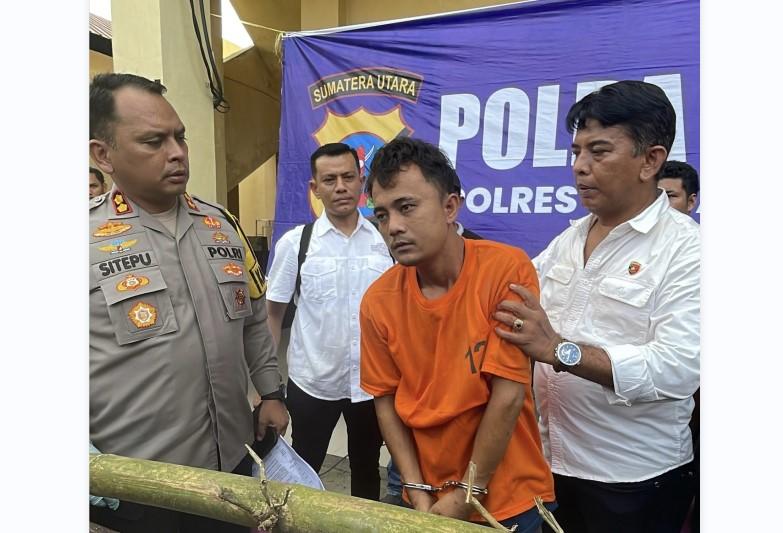 Nanang-saat-dihadapkan-Polres-Sergai-dihadapan-awak-media-Senin-16122024_1.jpg