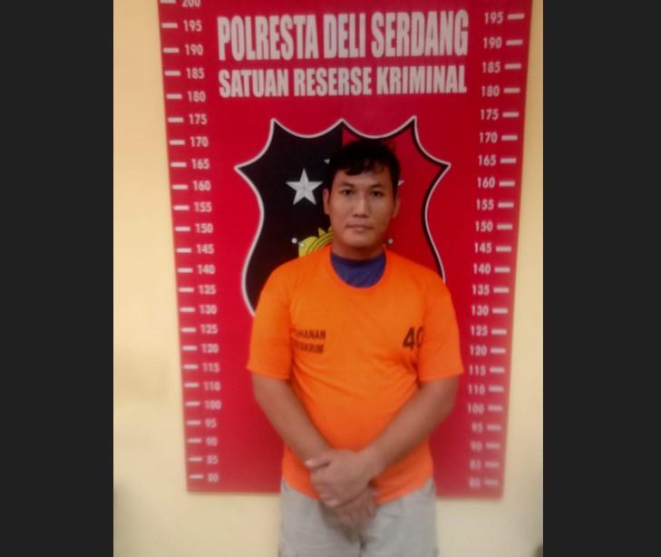 Oknum-guru-olahraga-M-Khafizin-diamankan-di-Satreskrim-Polresta-Deli-Serdang.jpg