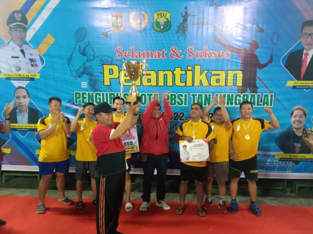 PAM-di-kejuaraan-bulutangkis-piala-wali-kota-j213e.jpg