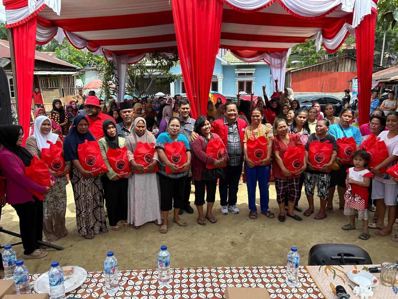 PDI-Perjuangan-hadir-di-tengah-bencana-Padang-Sidempuan-Sabtu-1942025.jpg