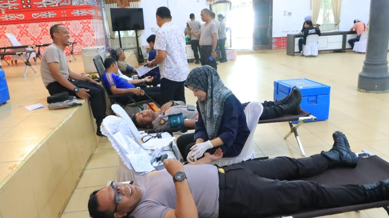 Polres Labuhanbatu Donor Darah Serentak, Target 200 Kantong dalam Peringatan HUT Humas Polri ke-73