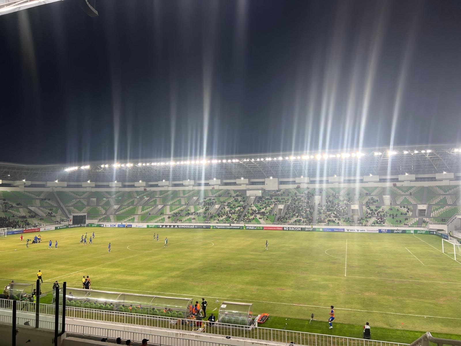 PIALA-AFF-U19-Kondisi-rumput-Stadion-Utama-Sumatra.jpg