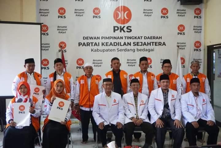 Hadapi Pemilu 2024, PKS Sergai Lantik Pimpinan Ranting Hingga Dewan Pakar