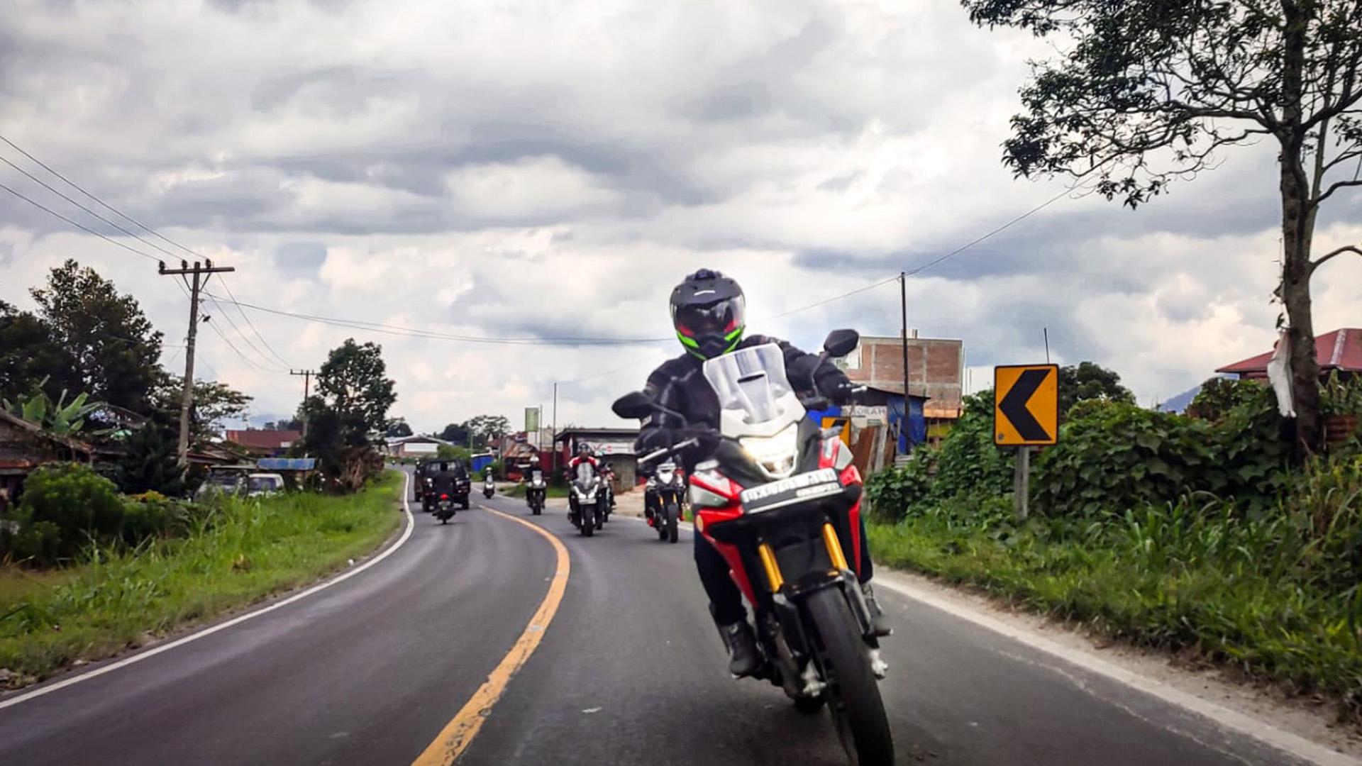 Pahami Jenis dan Fungsi Ban Untuk Cari_aman di Jalan